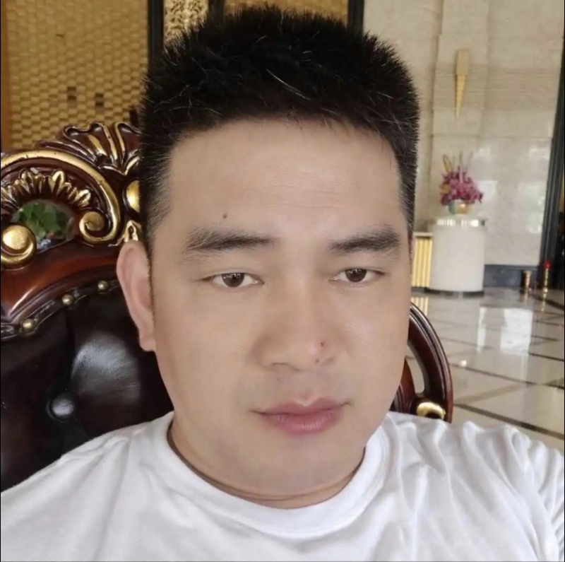 随风的第一张照片--西双版纳交友中心